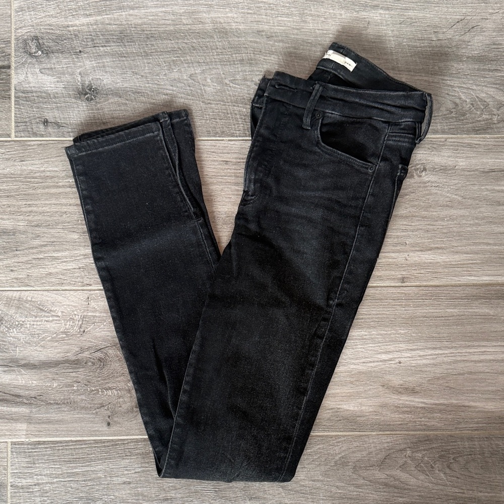 Good American Women’s Black Slim Fit Jeans